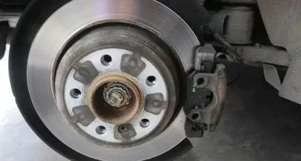 汽車維修看這篇文章就夠了！-第5張圖片-鄭州市冠恒貿(mào)易有限公司【官方網(wǎng)站】-車用潤滑油服務專家